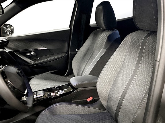 Peugeot 2008 5 of 5