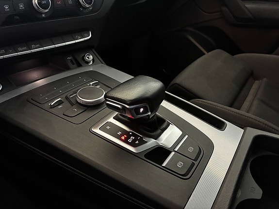 Audi Q5 10 of 14