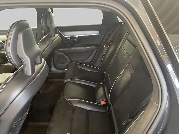 Volvo V90 10 of 18
