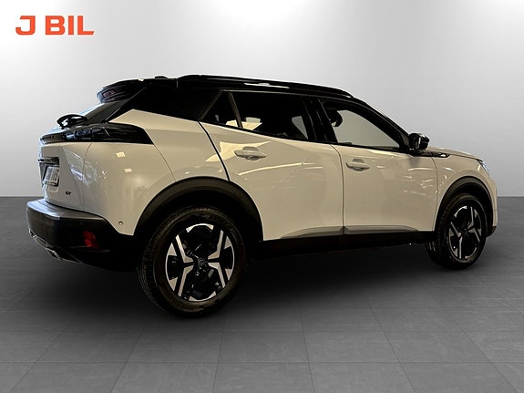 Peugeot 2008 3 of 5