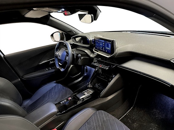 Peugeot 2008 14 of 18