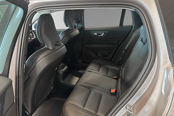 Volvo V60 9 of 28