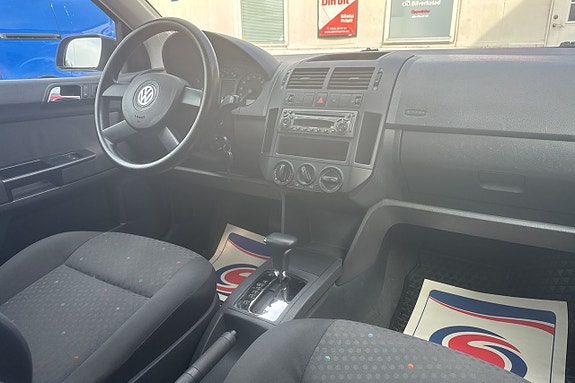 Volkswagen Polo 14 of 19