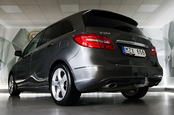 Mercedes-Benz B180 7 of 22