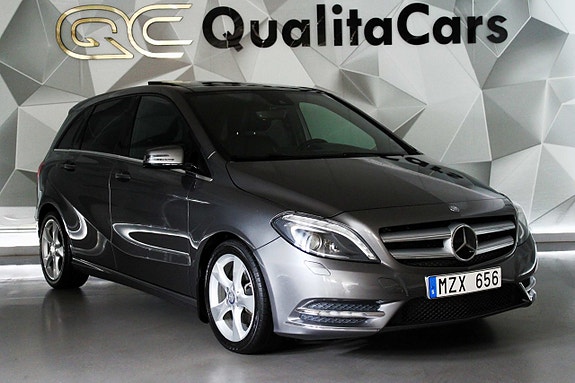 Mercedes-Benz B180 2 of 5