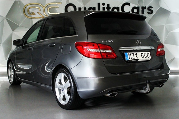 Mercedes-Benz B180 10 of 22