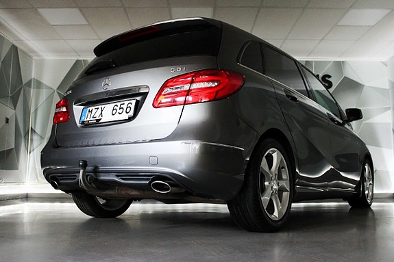Mercedes-Benz B180 8 of 22