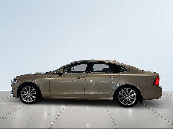 Volvo S90 4 of 5