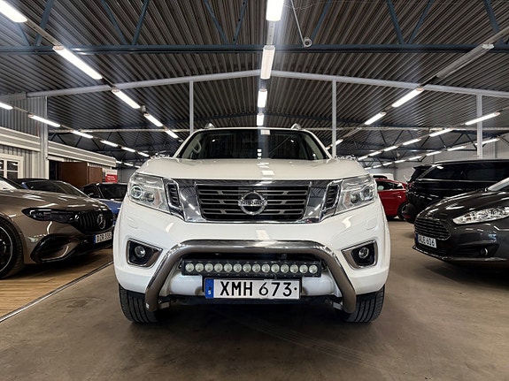Nissan Navara 2 of 5