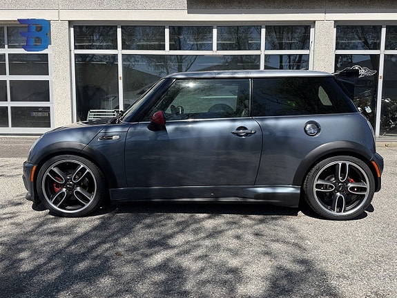 MINI Cooper S 5 of 5