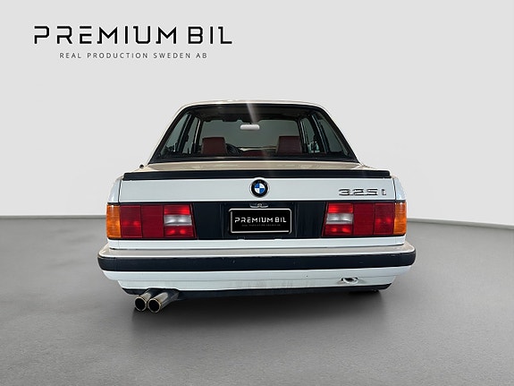 BMW 325i 5 of 5