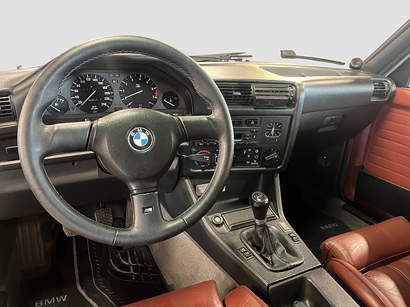 BMW 325i 10 of 21