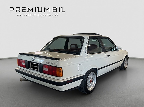 BMW 325i 7 of 21