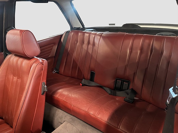 BMW 325i 15 of 21