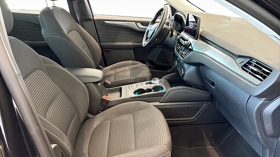 Ford Kuga 3 of 12