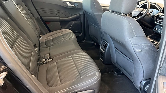 Ford Kuga 5 of 12