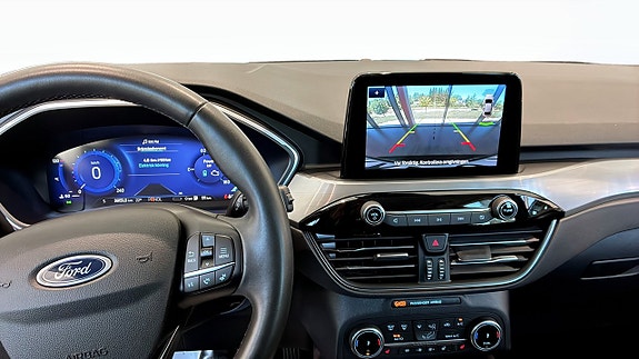 Ford Kuga 12 of 12