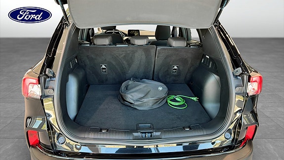 Ford Kuga 10 of 12