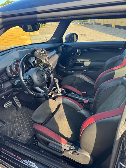 MINI John Cooper Works 4 of 4