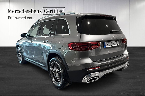 Mercedes-Benz GLB200 4 of 5