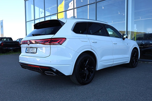 Volkswagen Touareg 6 of 24