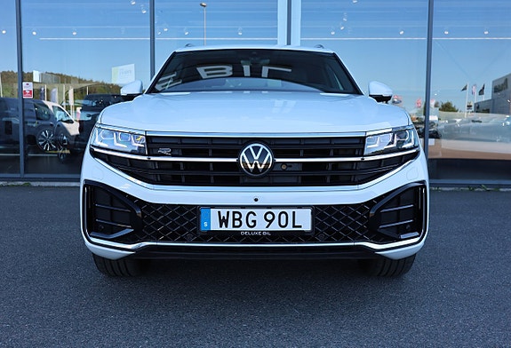 Volkswagen Touareg 3 of 24