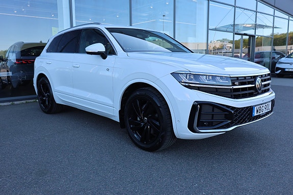 Volkswagen Touareg 4 of 24