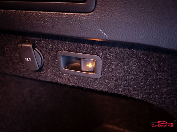 Volkswagen Passat 19 of 30