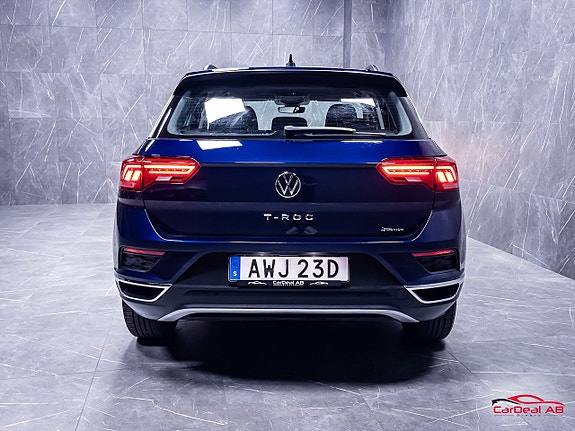 Volkswagen T-Roc 6 of 28