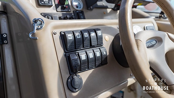 Bayliner Ciera 2655 | Volvo Penta V8-300 C-K 29 of 30