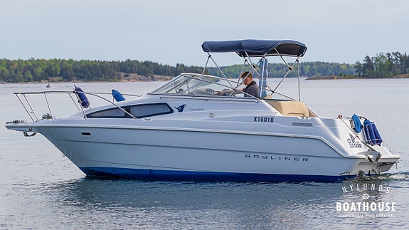 Bayliner Ciera 2655 | Volvo Penta V8-300 C-K 17 of 30
