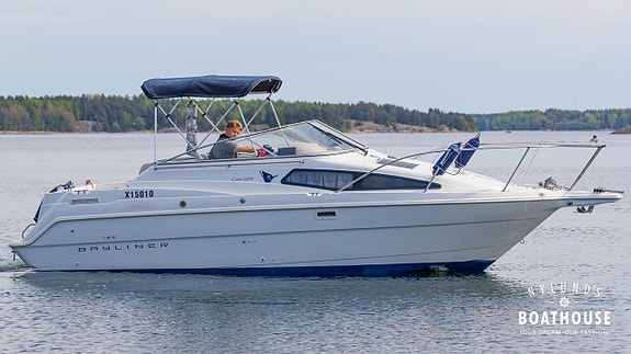 Bayliner Ciera 2655 | Volvo Penta V8-300 C-K 5 of 5