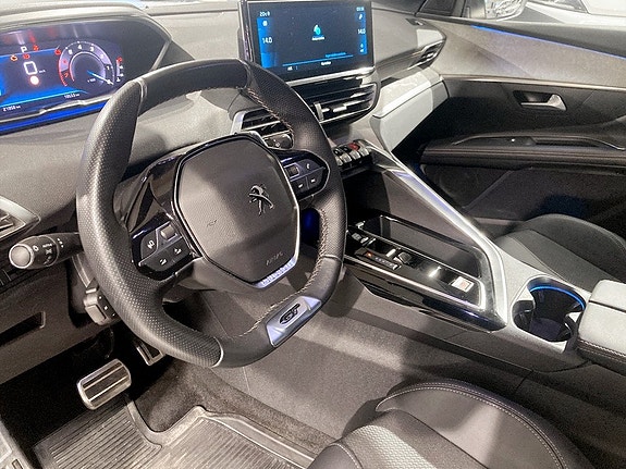 Peugeot 5008 5 of 5