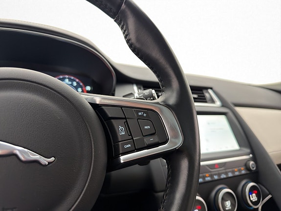 Jaguar E-PACE 16 of 30