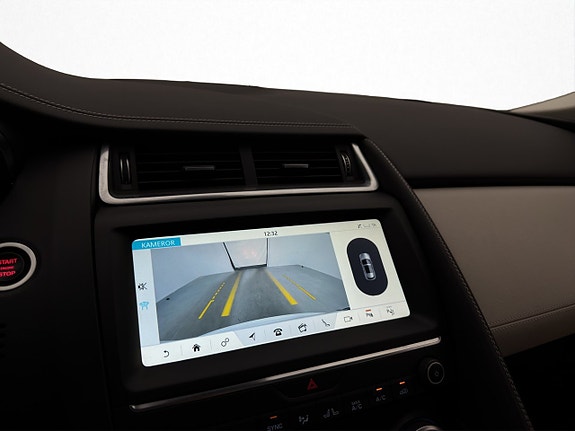 Jaguar E-PACE 17 of 30