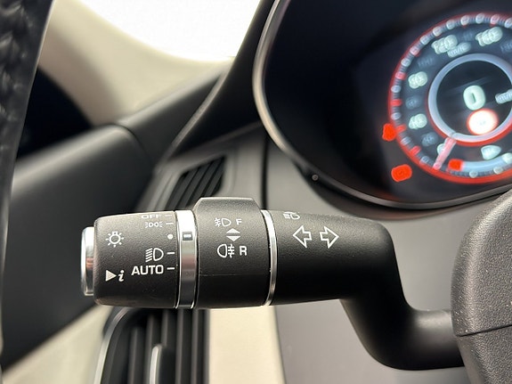 Jaguar E-PACE 28 of 30