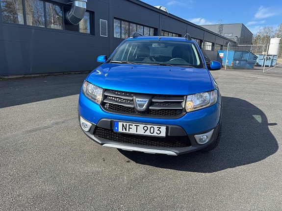 Dacia Sandero Stepway 2 of 5