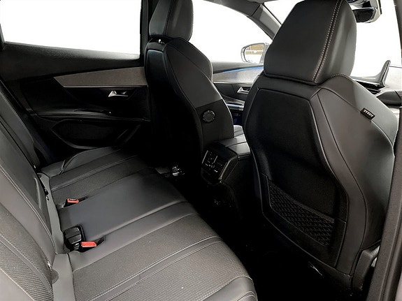 Peugeot 3008 12 of 15