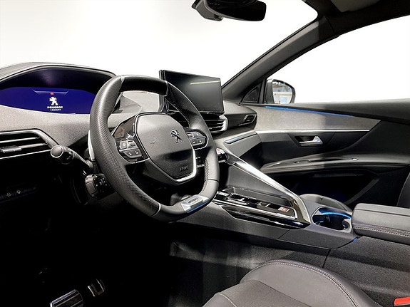 Peugeot 3008 4 of 5