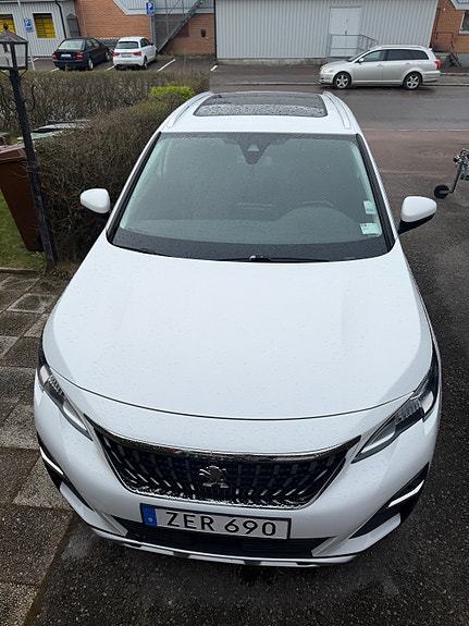 Peugeot 3008 8 of 9