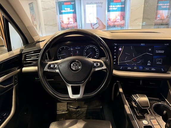 Volkswagen Touareg 11 of 28