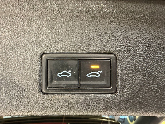 Volkswagen Touareg 6 of 28