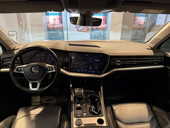 Volkswagen Touareg 10 of 28