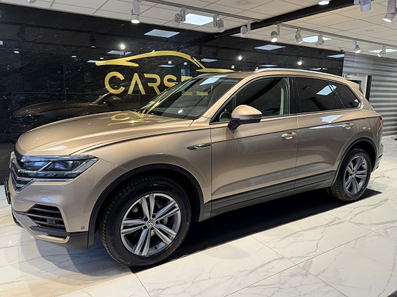 Volkswagen Touareg 2 of 28