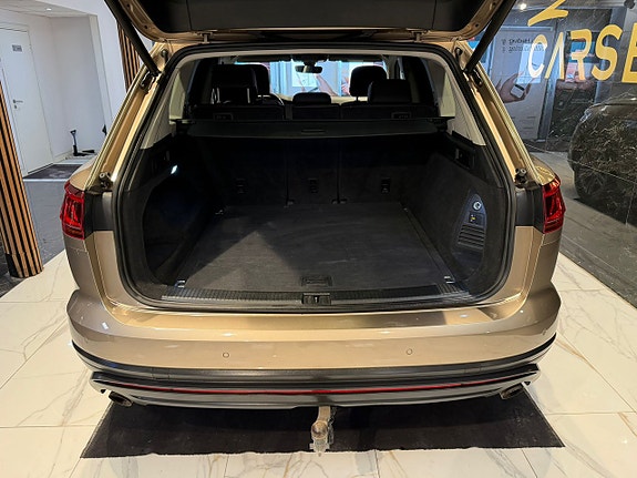 Volkswagen Touareg 5 of 28