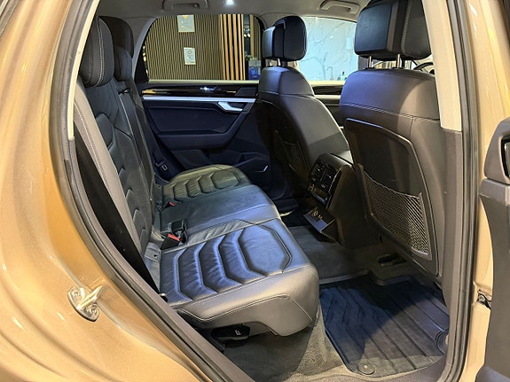 Volkswagen Touareg 22 of 28