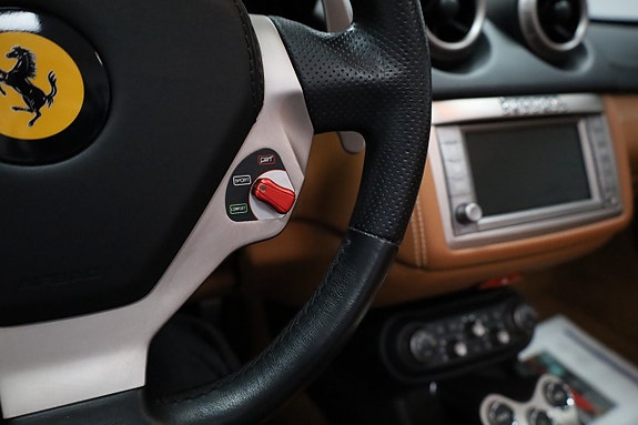Ferrari California 18 of 30