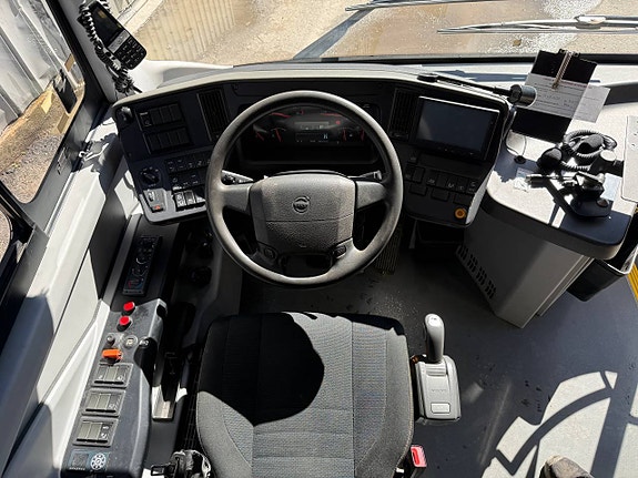 Volvo 8900 – 13 m – 5 bussar tillgängliga! 11 of 12