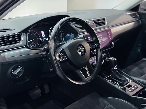 Skoda Superb 10 of 23