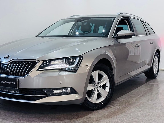 Skoda Superb 3 of 5